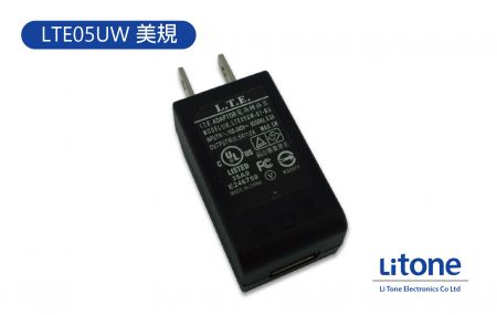 5瓦插牆式電源帶USB